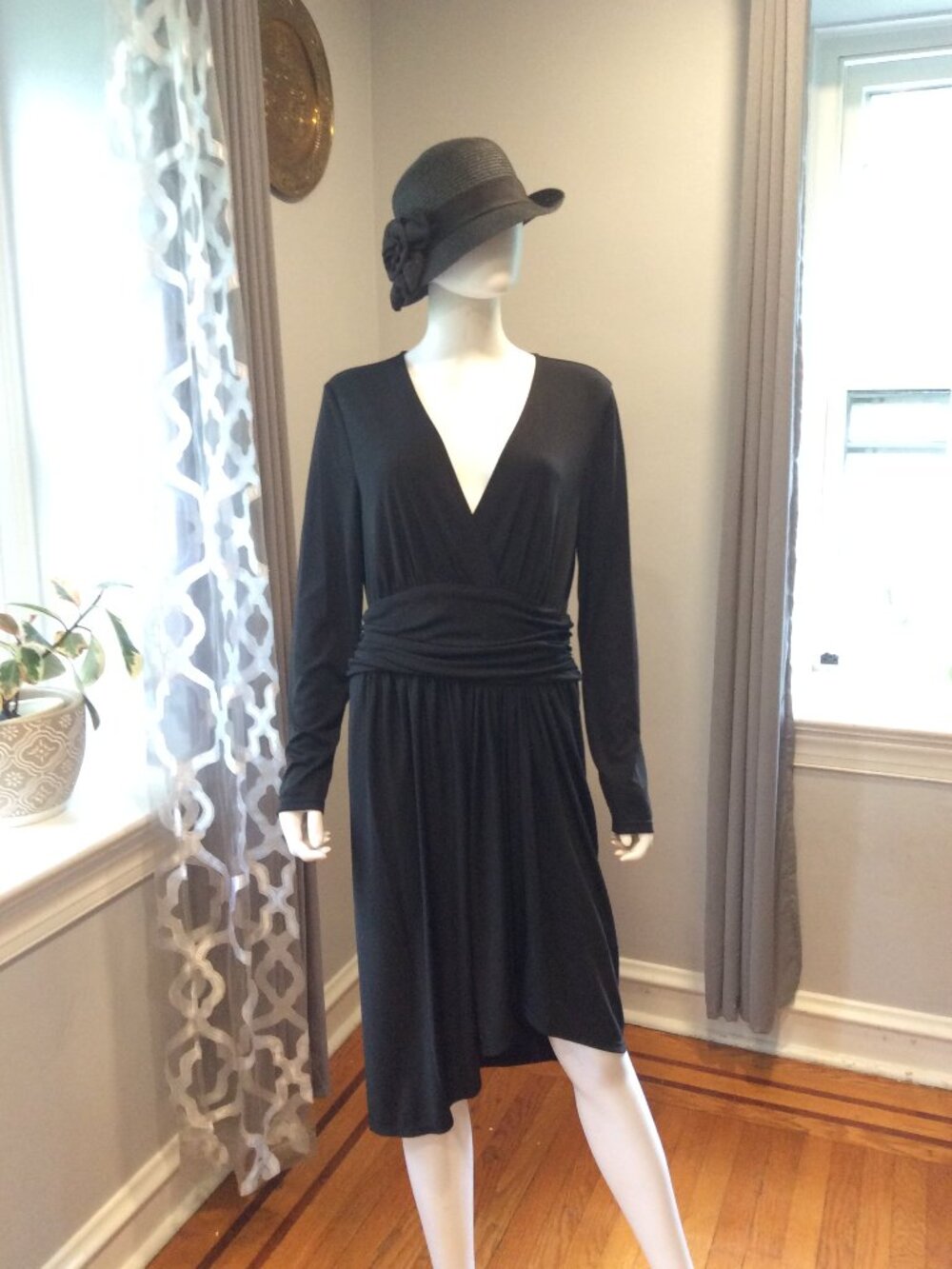 Lauren Ralph Lauren Black Long Sleeve Wrap Like Dress